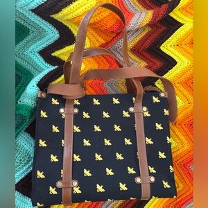 ModCloth Camp Director Large Crossbody Tote with Removable Strap on Bee Print